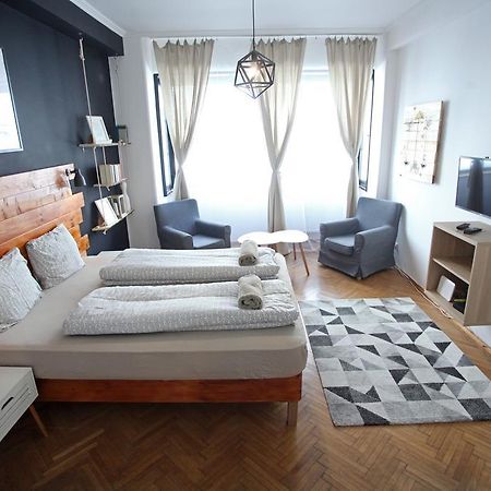 D.Five Inspire Apartment Budapest Exterior photo